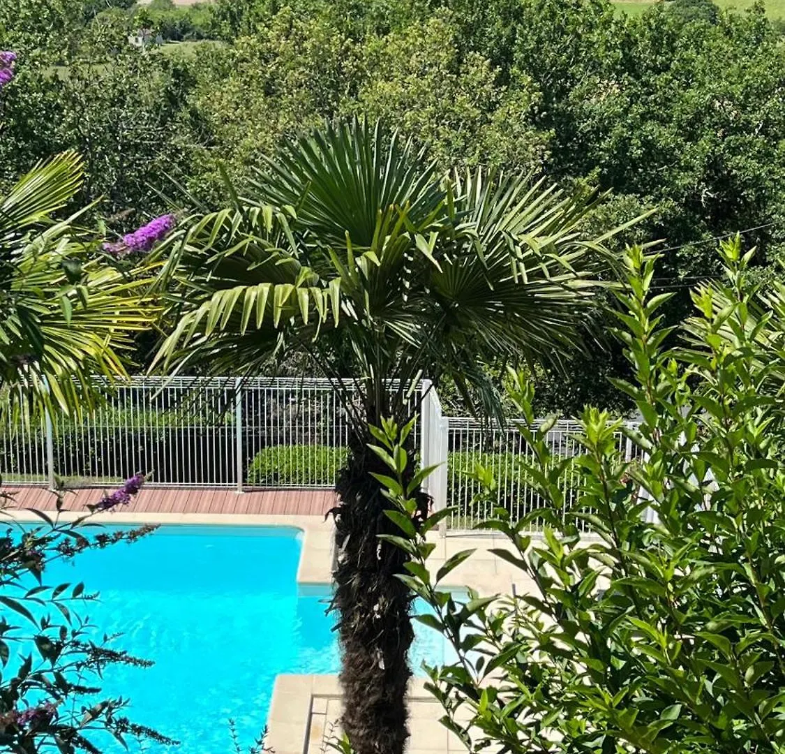 Maison Belle Vue Et Piscine Cazoules Holiday home