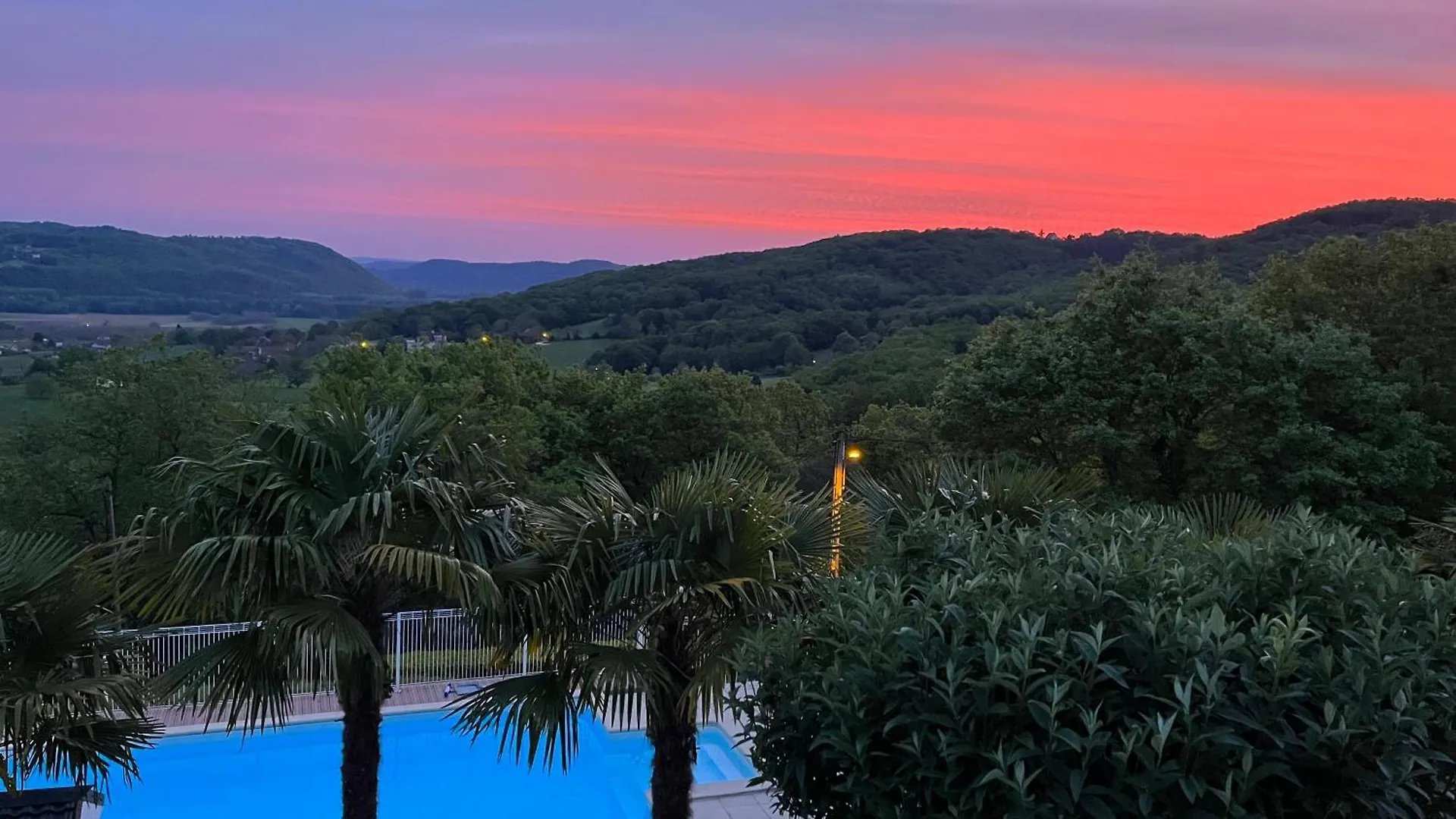 Holiday home Maison Belle Vue Et Piscine Cazoules France