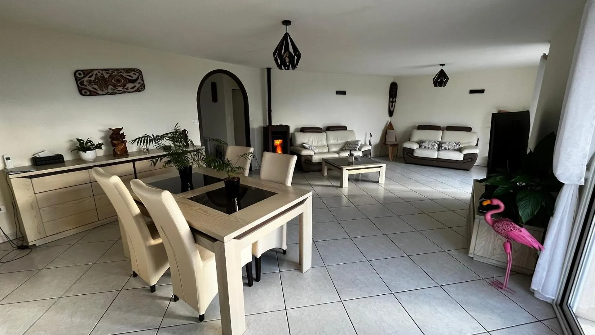 Maison Belle Vue Et Piscine Cazoules France